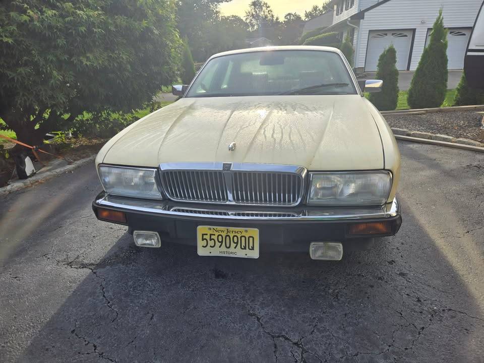 Jaguar-xj6-1991-5