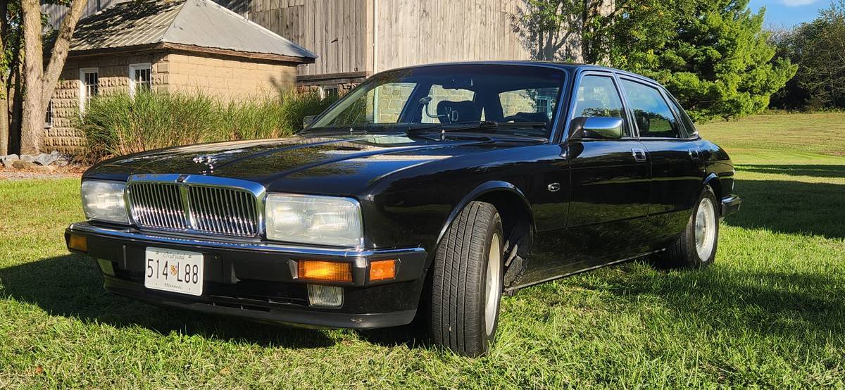 Jaguar-xj6-1993-black-17