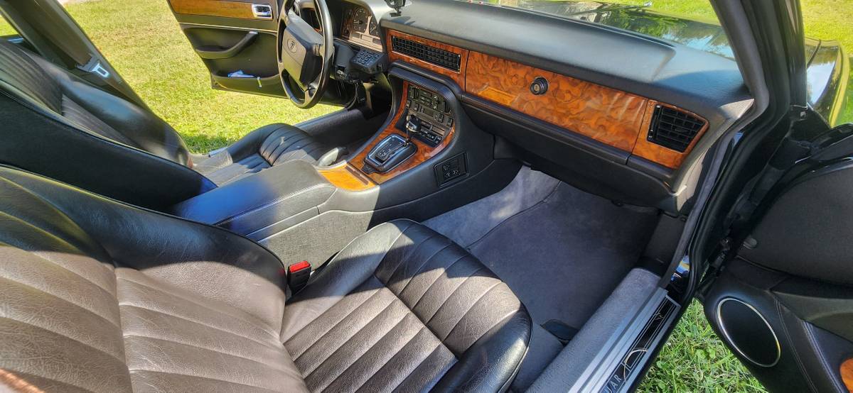 Jaguar-xj6-1993-black-8