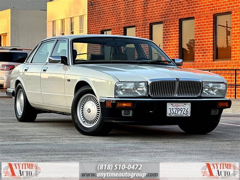 Jaguar-xj6-1993-white-2