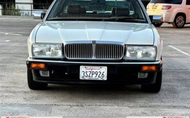 Jaguar-xj6-1993-white