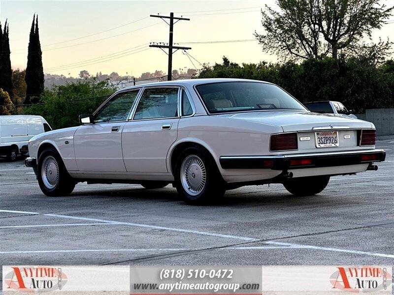 Jaguar-xj6-1993-white-6