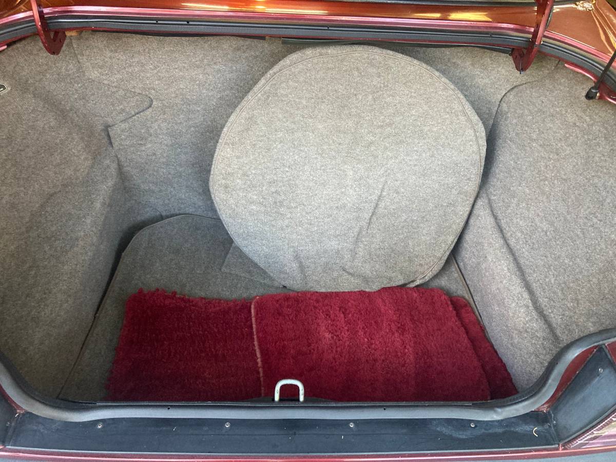Jaguar-xj6-vanden-plas-majestic-1989-red-11