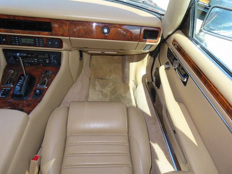 Jaguar-xj8-xjs-1992-silver-5
