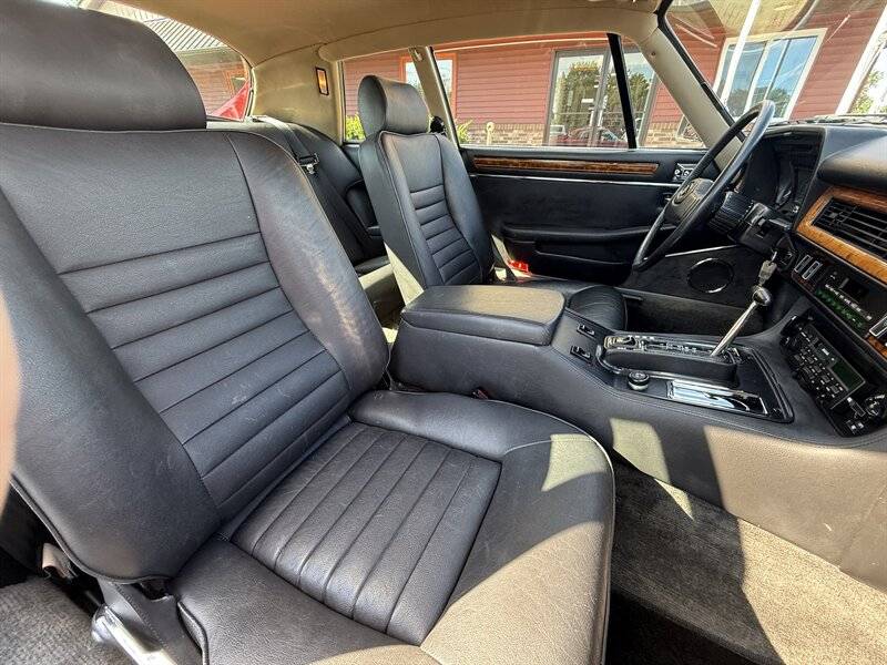 Jaguar-xjs-1987-12