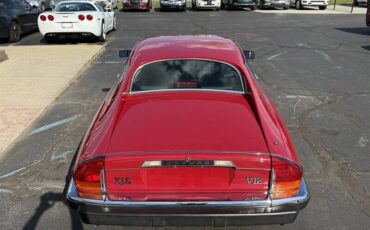Jaguar-xjs-1987-5