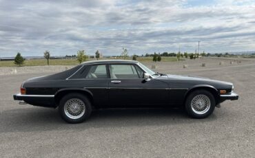 Jaguar-xjs-1989-black-12