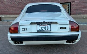 Jaguar-xjs-classic-collection-coupe-1991-white-2