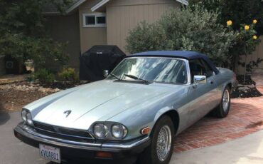 Jaguar-xjs-convertible-1989-17