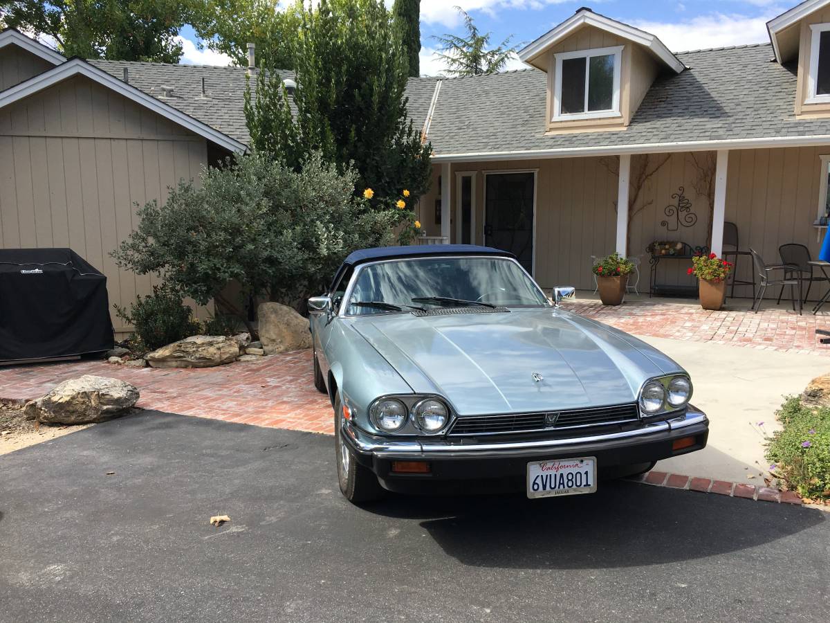 Jaguar-xjs-convertible-1989-18