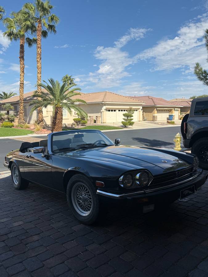 Jaguar-xjs-rouge-1991-black-11