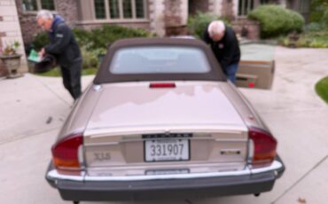 Jaguar-xjs-rouge-1991-custom-16