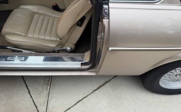 Jaguar-xjs-rouge-1991-custom-21