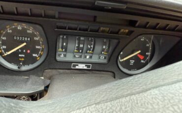 Jaguar-xjs-rouge-1991-custom-22