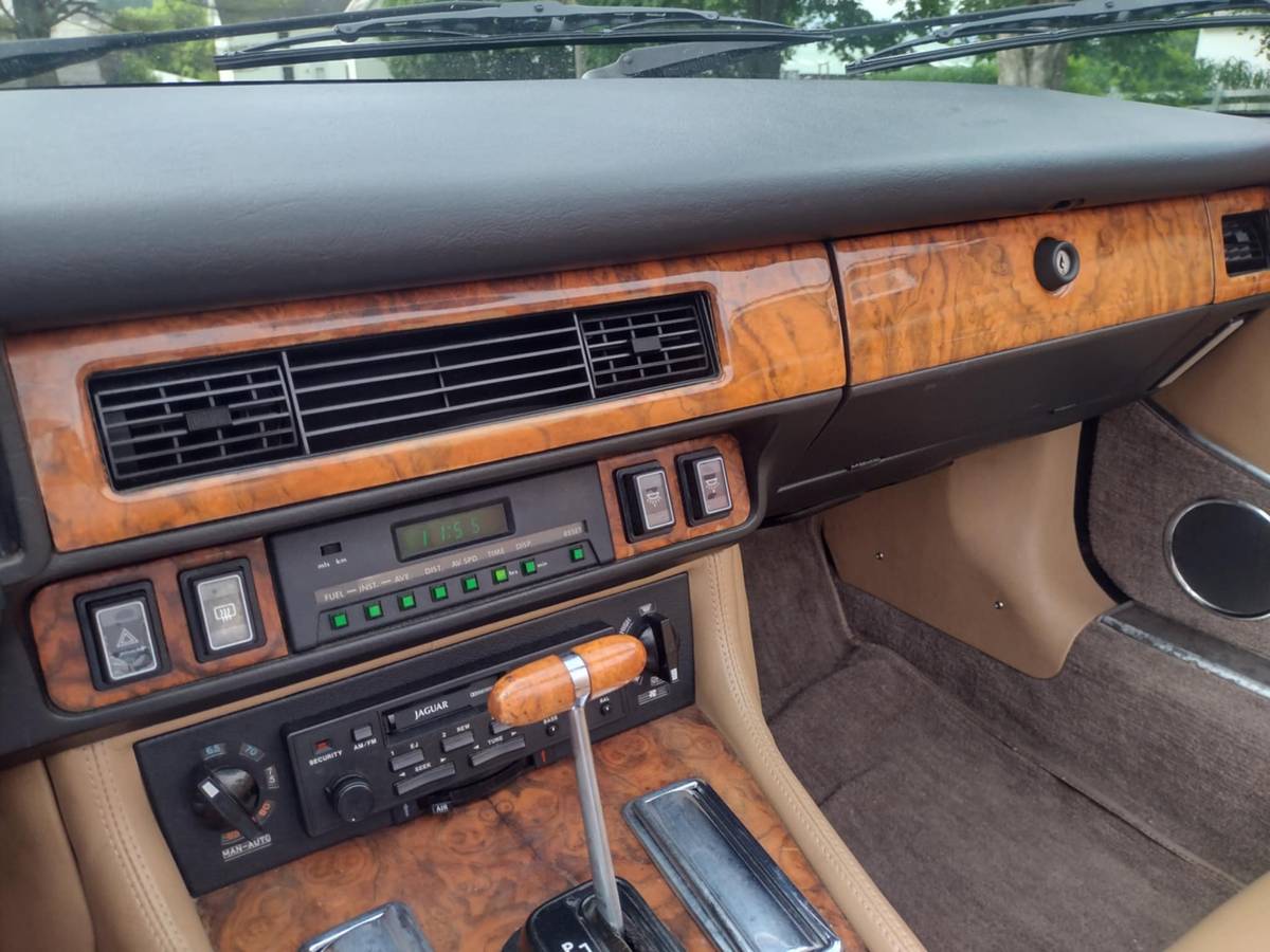Jaguar-xjs-xj-sc-1989-black-18
