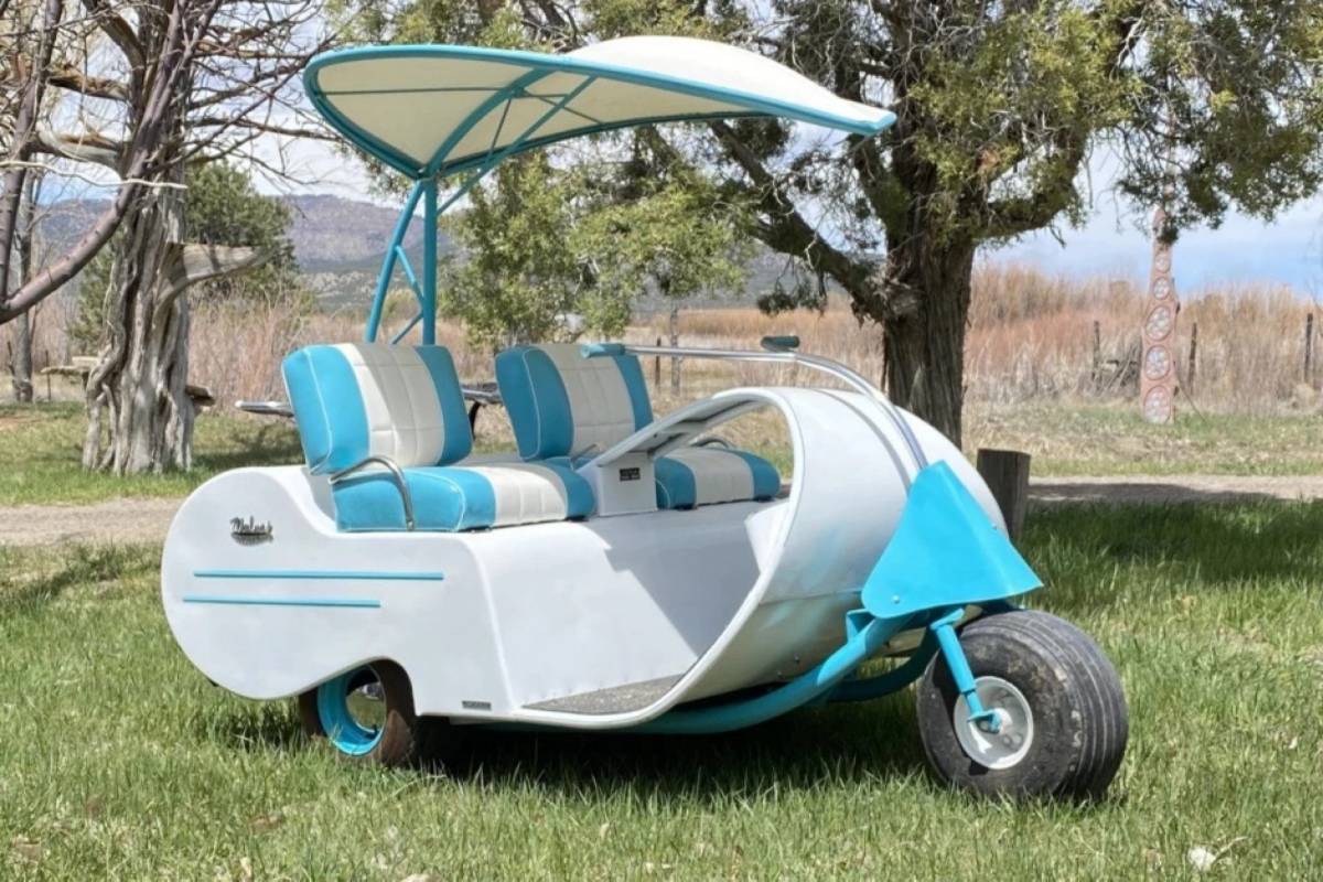 Jato-walker-electric-1965-white