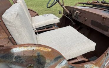 Jeep-1946-brown-10