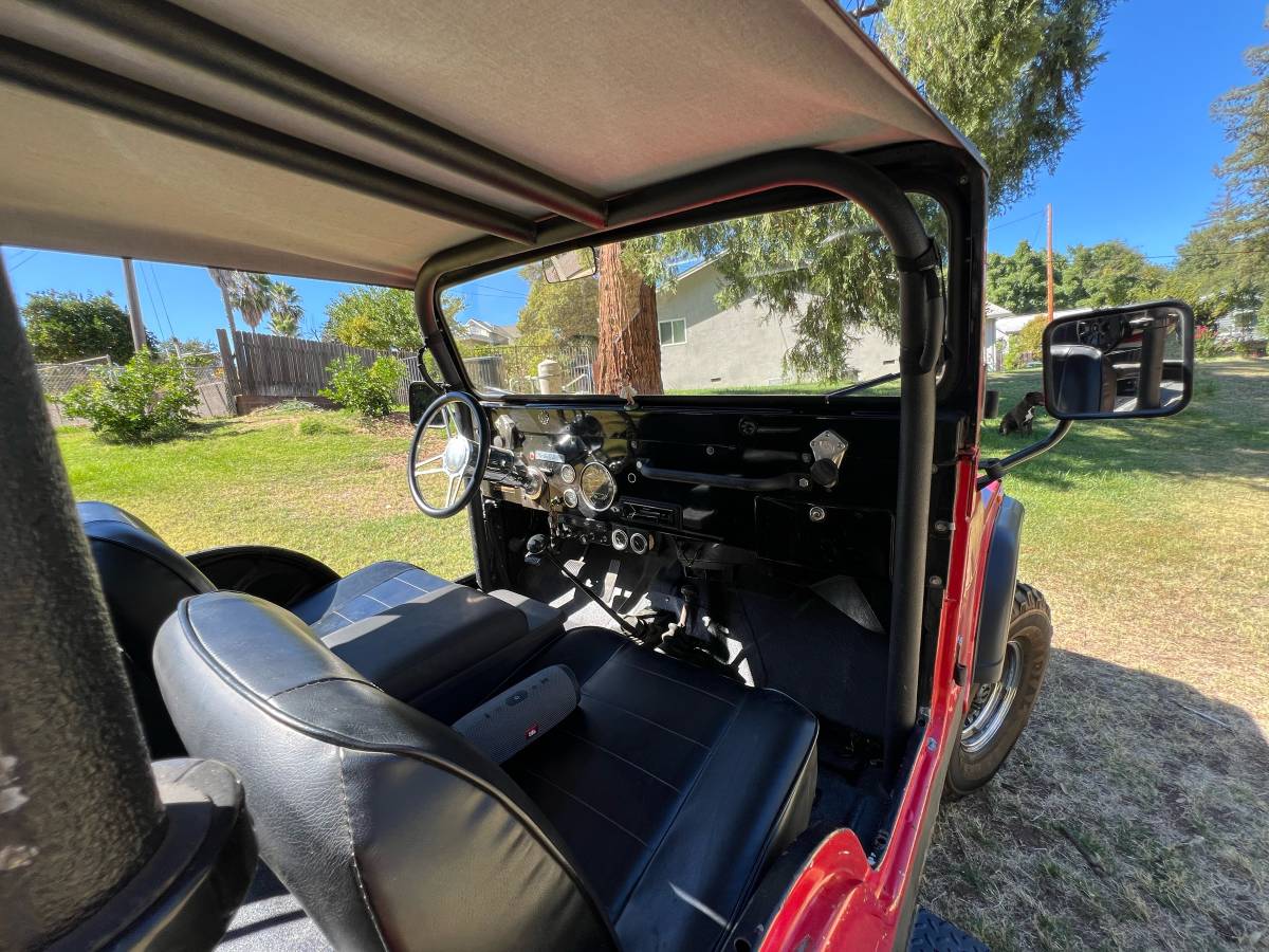 Jeep-1975-11