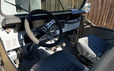 Jeep-1977-6