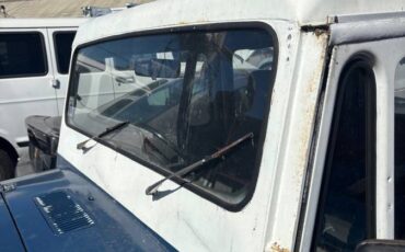 Jeep-1983-blue-4