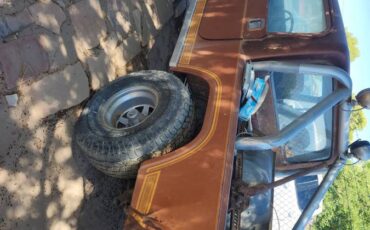 Jeep-1986-custom-2
