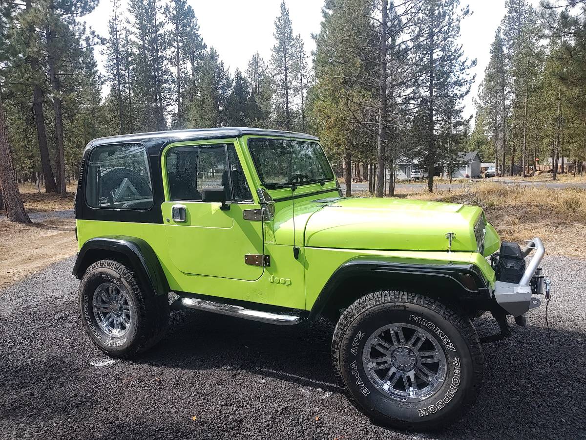 Jeep-1987-green-4