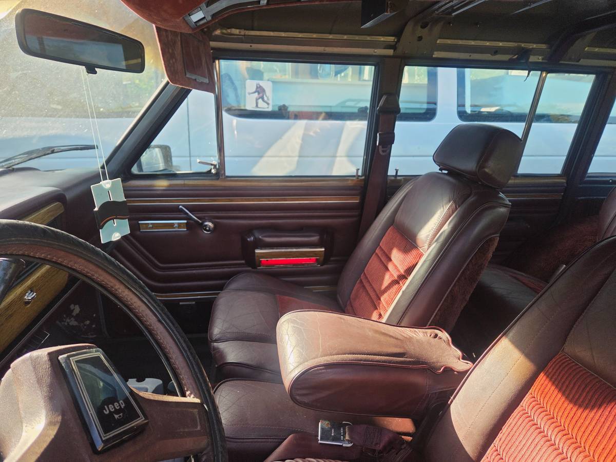 Jeep-1990-1