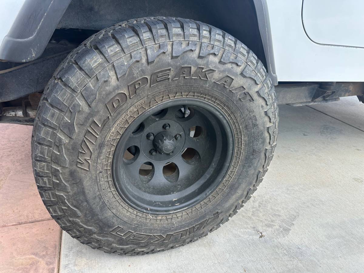 Jeep-1996-9