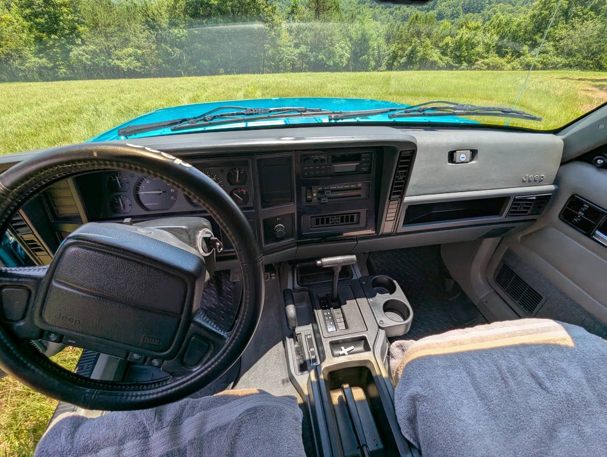 Jeep-1996-9