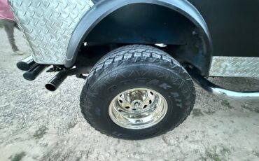 Jeep-CJ-1974-SUV-19