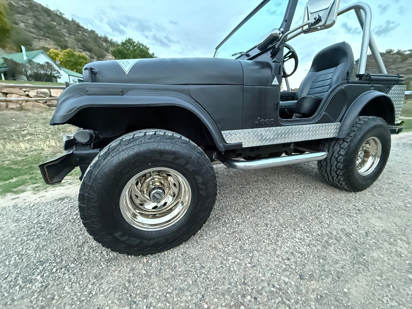 Jeep-CJ-1974-SUV-2