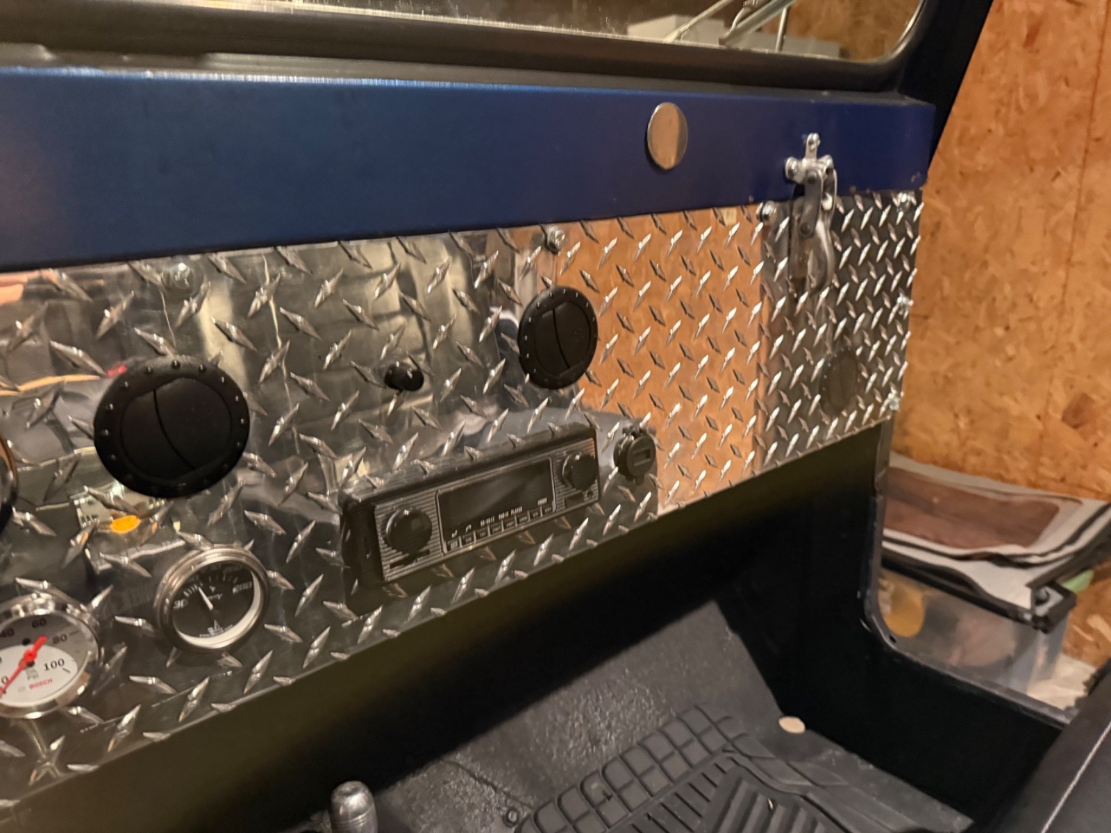 Jeep-CJ-1974-SUV-28