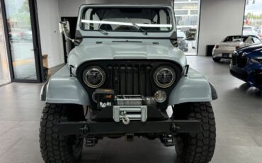 Jeep-CJ-1975-1