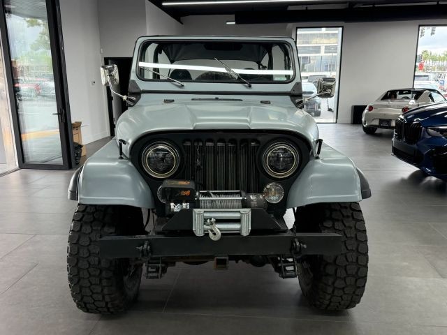 Jeep-CJ-1975-1