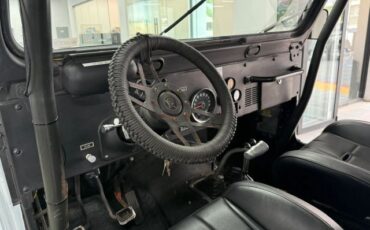 Jeep-CJ-1975-10