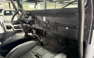 Jeep-CJ-1975-15