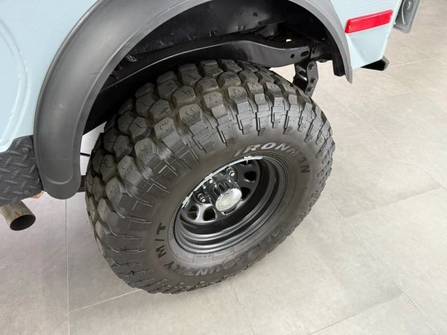 Jeep-CJ-1975-23