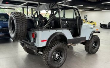 Jeep-CJ-1975-4