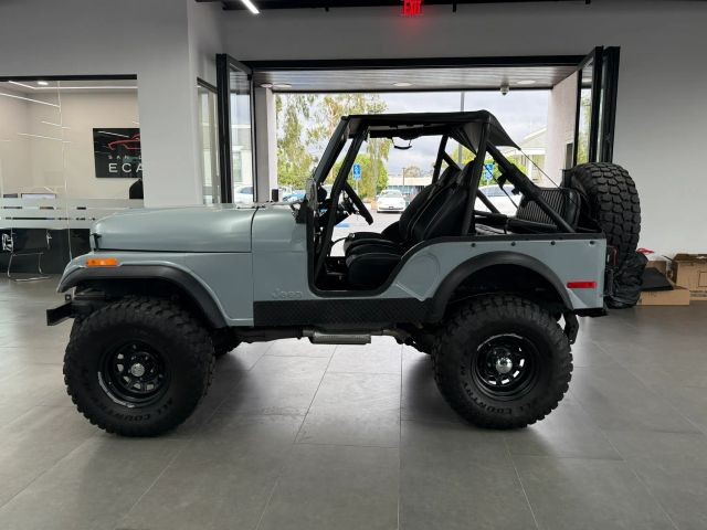 Jeep-CJ-1975-7