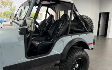 Jeep-CJ-1975-8