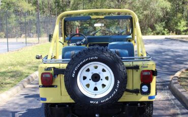 Jeep-CJ-1979-Convertible-3