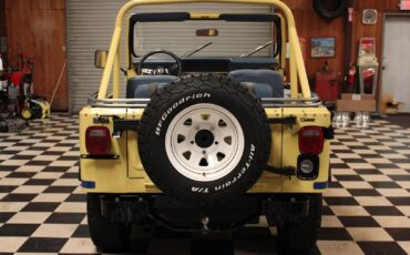 Jeep-CJ-1979-Convertible-9