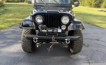 Jeep-CJ-1981-SUV-13