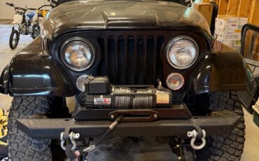 Jeep-CJ-1981-SUV-4