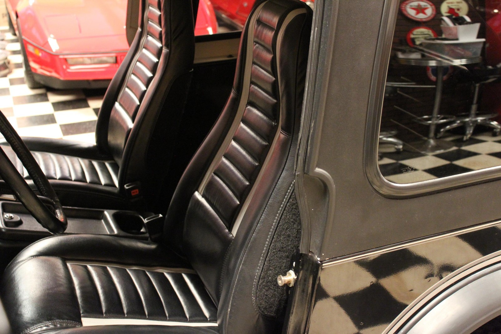 Jeep-CJ-1983-SUV-14
