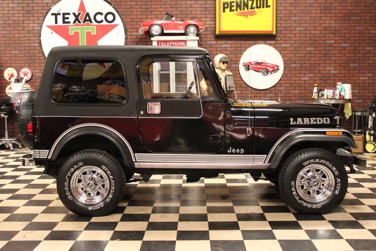 Jeep-CJ-1983-SUV-6