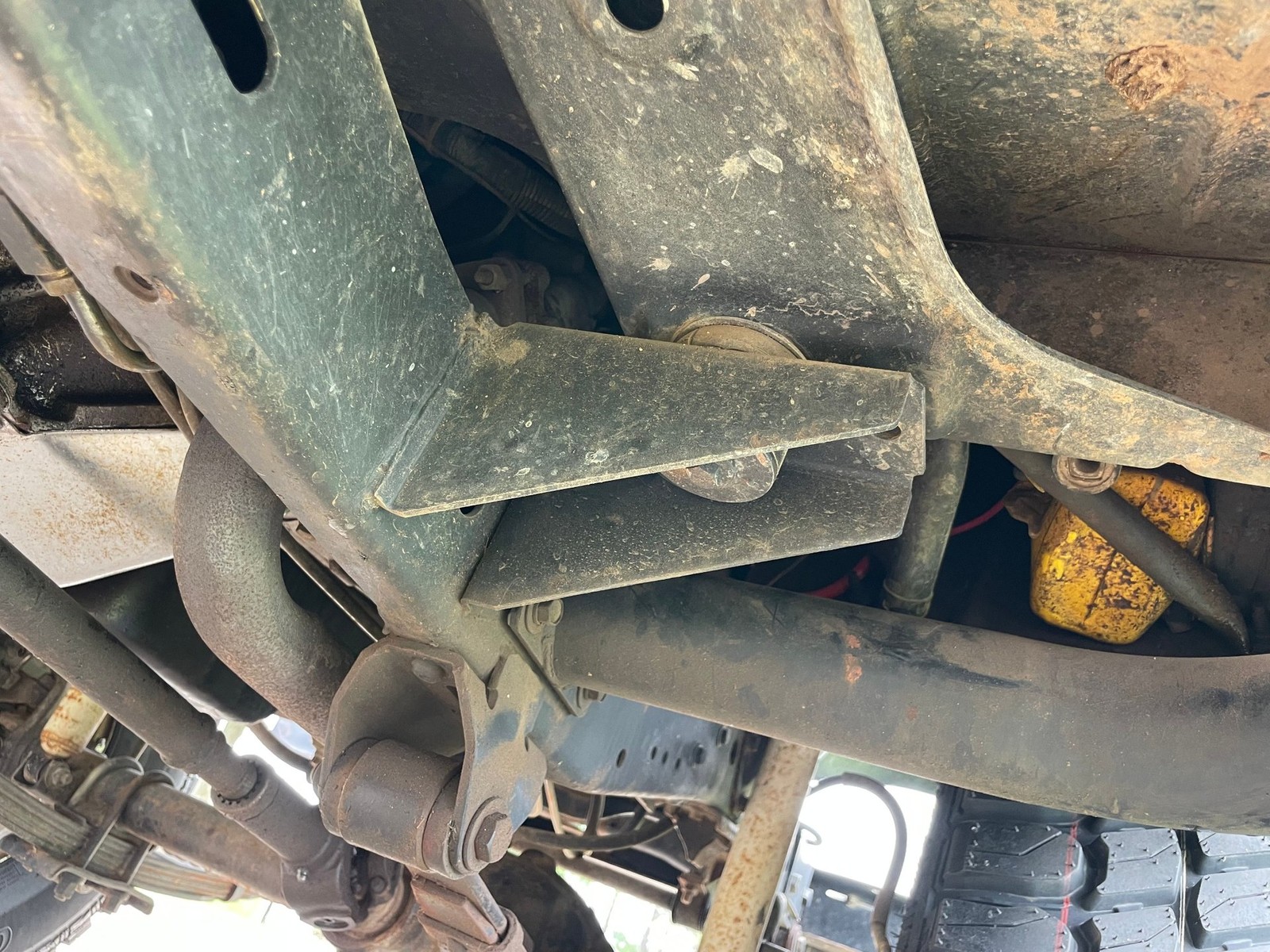 Jeep-CJ-1984-18