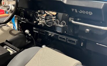 Jeep-CJ-1986-19