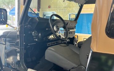 Jeep-CJ-1986-21