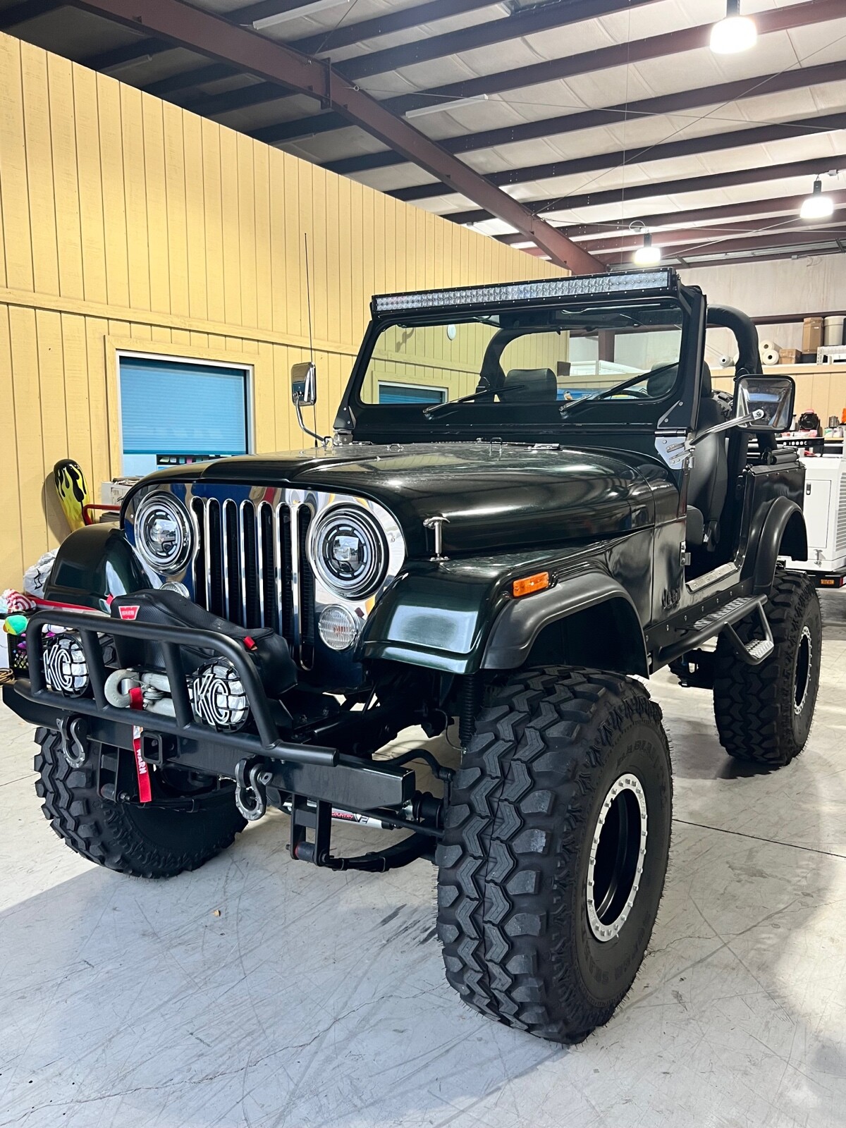 Jeep-CJ-1986-7